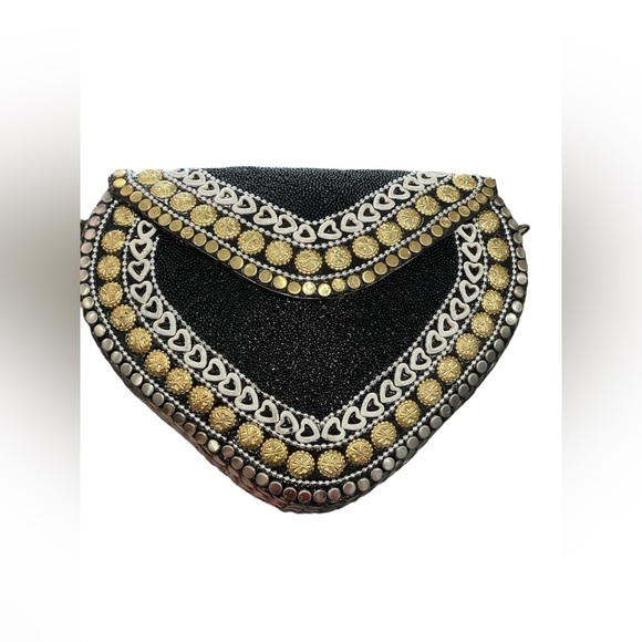 NEW RAMLA Heart Shaped Hardbody Clutch Crossbody Bag Black Silver Gold 6x8 - Picture 7 of 13